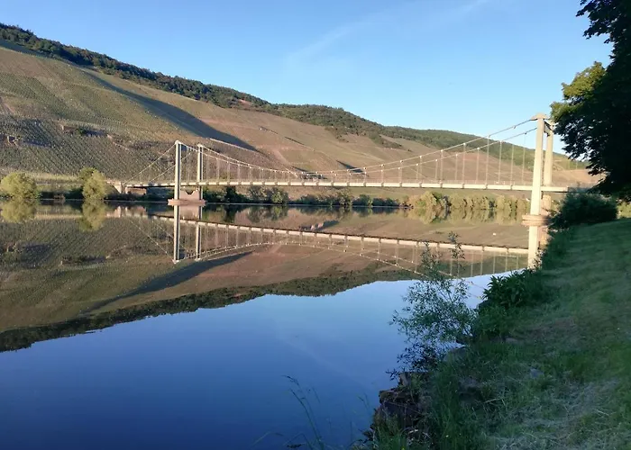 Sonnenufer & Moselwein I * 베른카슈텔쿠에스